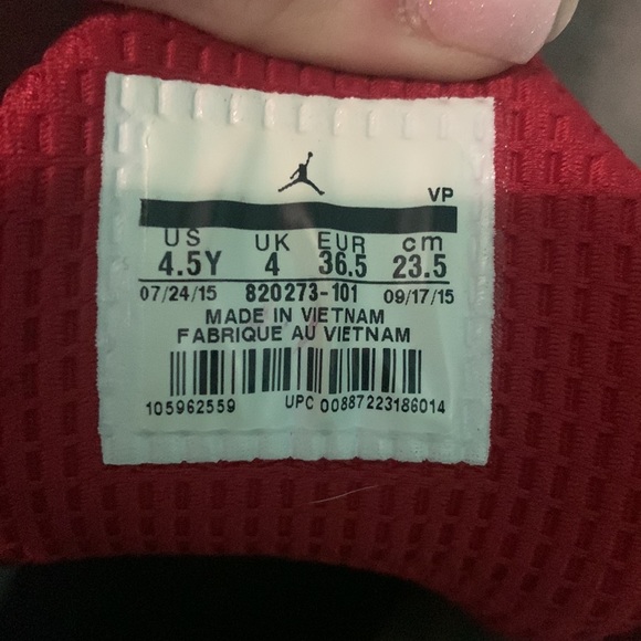 Jordan’s - Picture 2 of 3